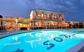 Maltezos Hotel